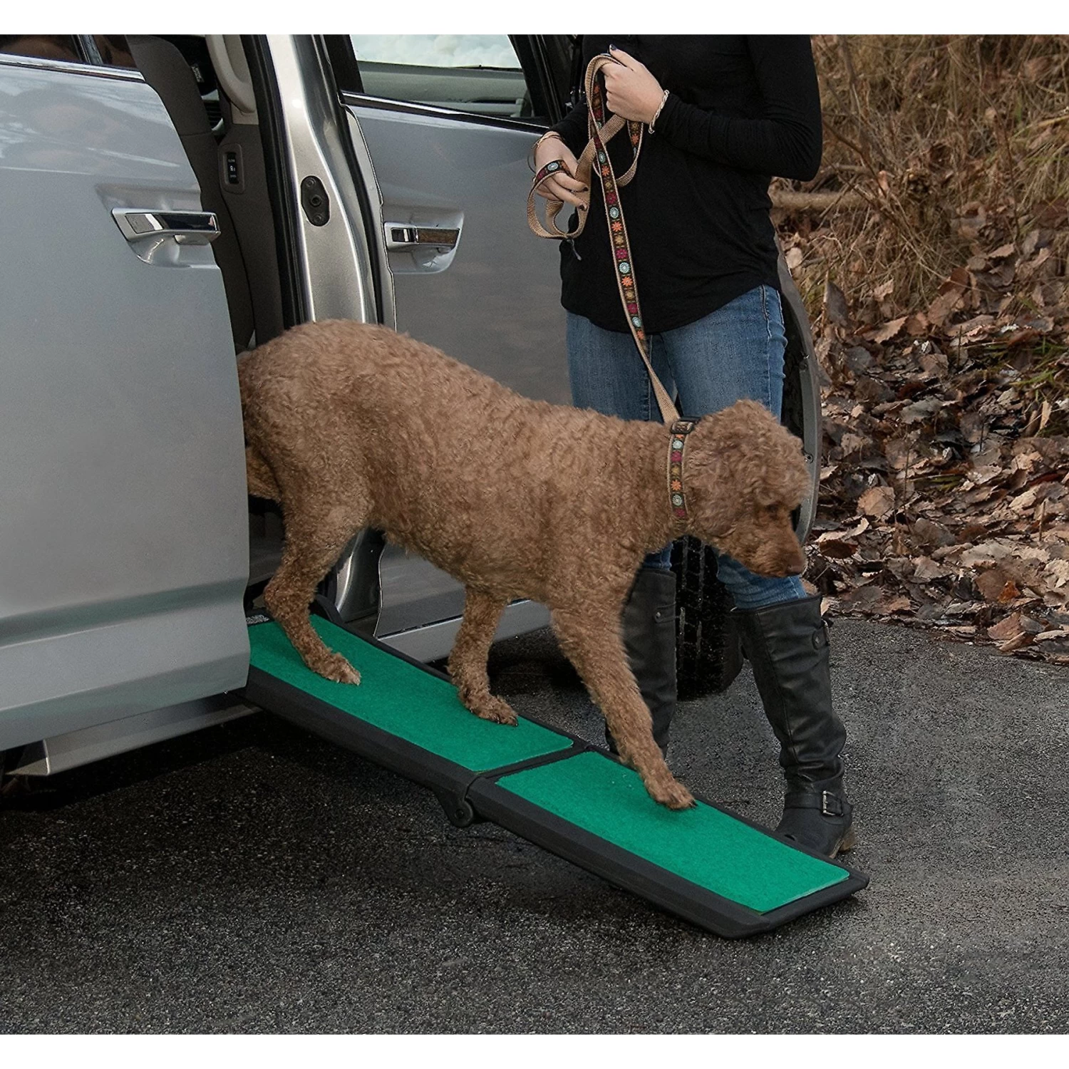 Pet Gear Travel Lite Bi-Fold Dog Car Ramp With SupertraX
