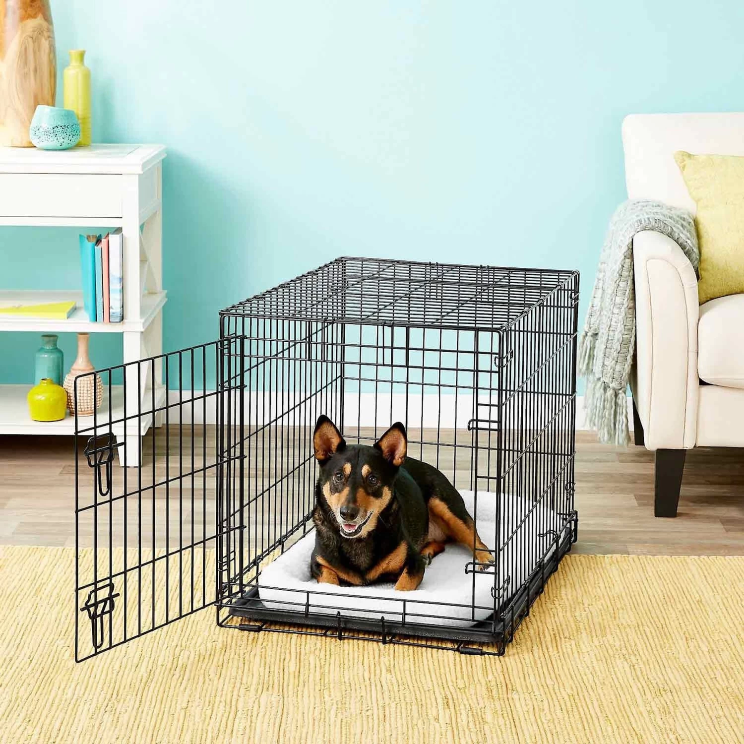 Frisco Heavy Duty Fold & Carry Single Door Collapsible Wire Dog Crate & Frisco Quilted Dog Crate Mat - Image 3