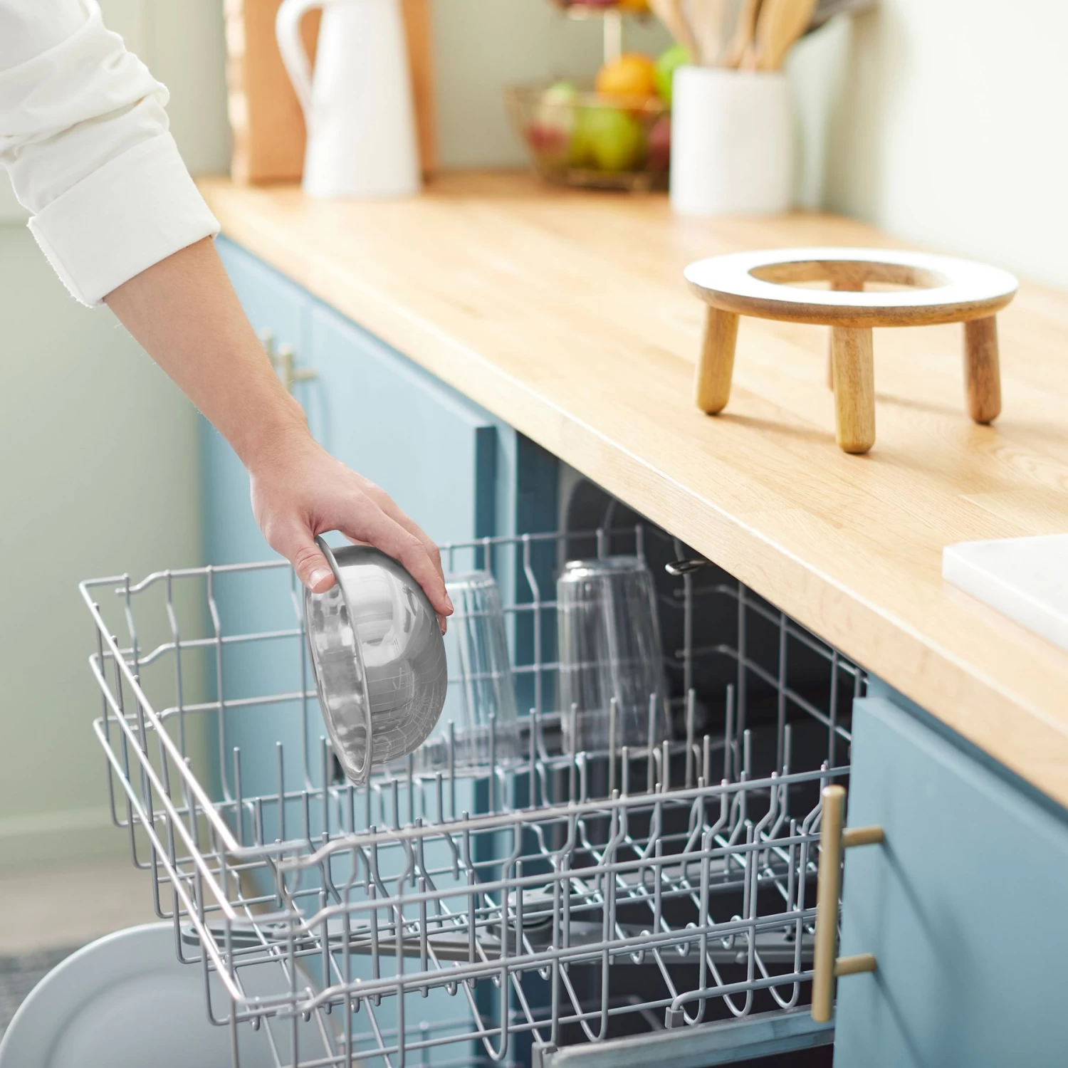 Frisco Premium Round Shape Elevated Single Dog & Cat Bowl - Image 6