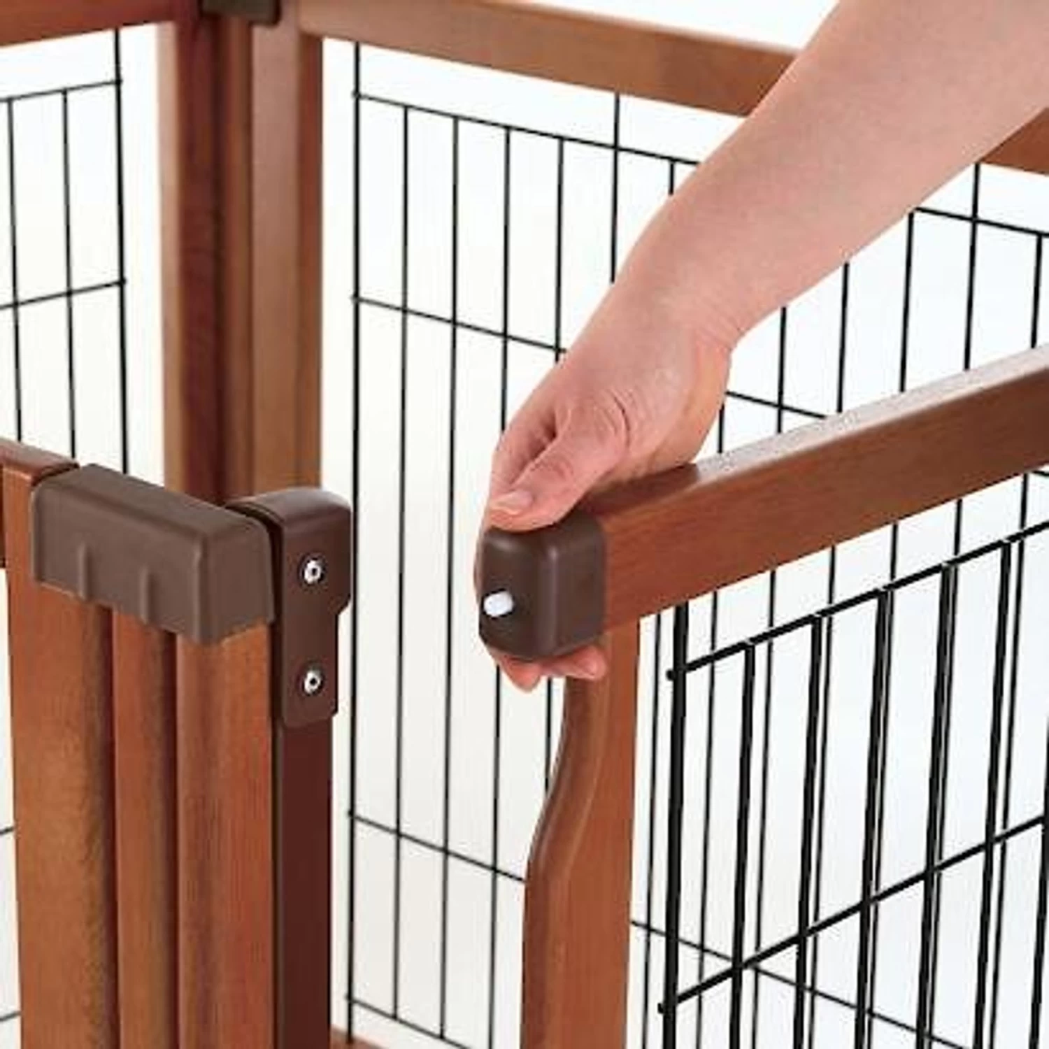 Richell 6-Panel Convertible Elite Dog & Cat Gate - Image 6